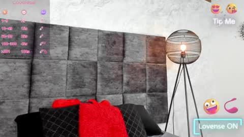 Snapshot of susanjacobs chatting on February 2025 08:51:02 PM Susan online show from February 2025 08:51:02 PM