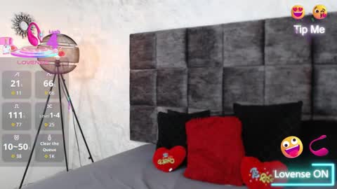 Susan online show from September 2025 07:46:02 PM