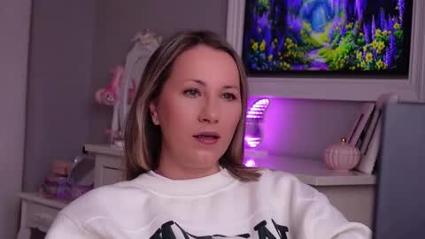 SusanJewel online show from March 2026 07:59:01 AM