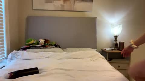 Susannah online show from December 2024 09:11:01 PM