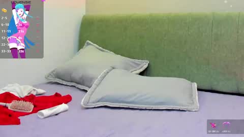 Amelia  online show from September 2025 12:06:01 PM