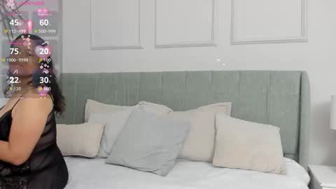 Amelia  online show from December 2025 12:10:01 PM