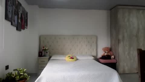 Susi online show from April 2026 09:34:01 PM