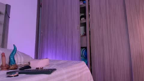 Snapshot of sussidream chatting on April 2026 12:25:02 AM Andrea online show from April 2026 12:25:02 AM