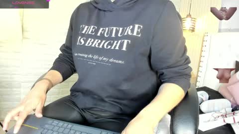   online show from April 2026 11:48:01 AM