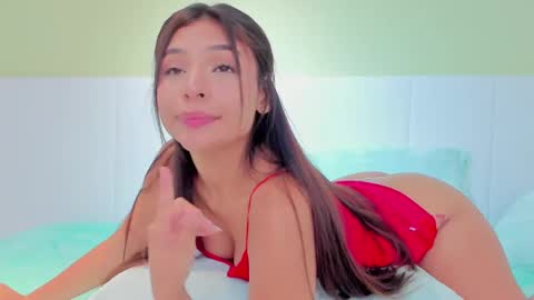 Snapshot of sussy_sweet4u chatting on January 2025 12:06:01 PM sussy_sweet4u online show from January 2025 12:06:01 PM
