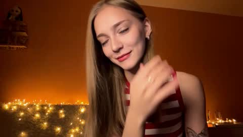 Jessica online show from October 2025 04:18:02 PM