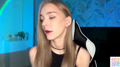 Jessica online show from November 2025 04:08:01 PM