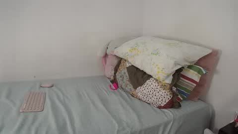 Snapshot of suzyitsstunning23 chatting on November 2025 02:20:01 AM suzy online show from November 2025 02:20:01 AM