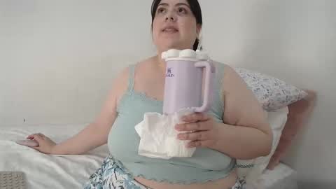 Snapshot of suzyitsstunning23 chatting on November 2025 02:23:02 AM suzy online show from November 2025 02:23:02 AM