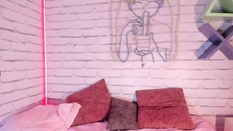 suzylee_ online show from June 2026 03:10:02 AM