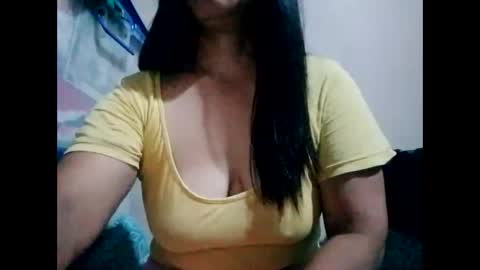 Snapshot of suzzie_hot chatting on January 2025 11:33:01 AM suzzie_hot online show from January 2025 11:33:01 AM