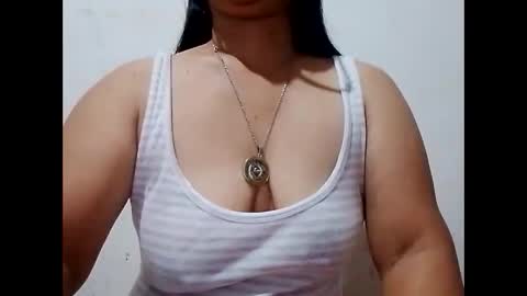 Snapshot of suzzie_hot chatting on January 2025 07:08:01 PM suzzie_hot online show from January 2025 07:08:01 PM
