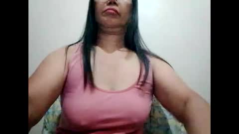 Snapshot of suzzie_hot chatting on February 2025 08:04:02 PM suzzie_hot online show from February 2025 08:04:02 PM