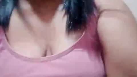 Snapshot of suzzie_hot chatting on October 2025 11:54:01 AM suzzie_hot online show from October 2025 11:54:01 AM