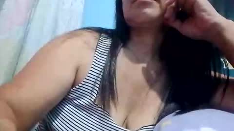 Snapshot of suzzie_hot chatting on March 2026 11:23:01 AM suzzie_hot online show from March 2026 11:23:01 AM