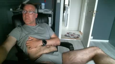 Tom online show from July 2026 04:20:02 PM