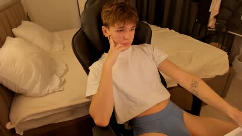 Nate 3 online show from December 2024 02:53:01 AM