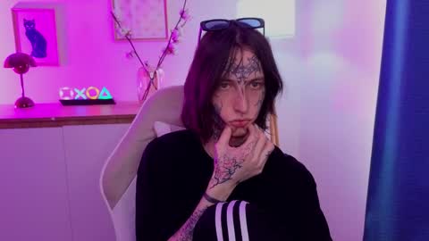 Eric online show from April 2026 01:37:02 PM