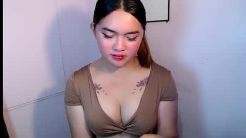 Snapshot of swallow_cummersx chatting on October 2025 05:50:02 AM Jasmine online show from October 2025 05:50:02 AM