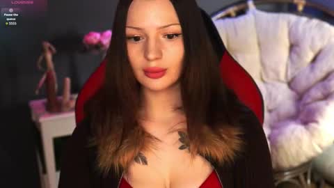 Snapshot of swan_megan chatting on February 2026 10:49:02 AM Megan online show from February 2026 10:49:02 AM