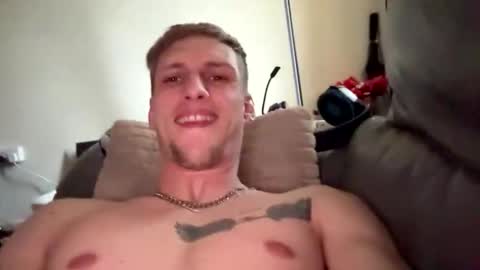 Snapshot of swanseagentleman chatting on November 2025 09:43:01 AM swanseagentleman online show from November 2025 09:43:01 AM