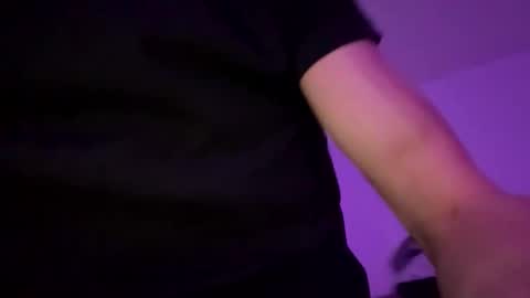 Snapshot of swanseagentleman chatting on December 2025 02:32:02 AM swanseagentleman online show from December 2025 02:32:02 AM