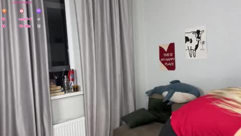 Snapshot of sweeety_chloe chatting on February 2026 03:51:02 PM Chloe online show from February 2026 03:51:02 PM