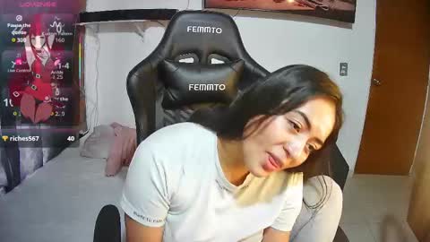 sweet10salome online show from October 2025 02:13:02 PM