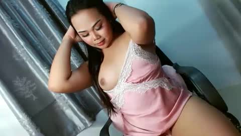 Snapshot of sweet18_jasmine chatting on February 2025 12:05:02 PM sweet18_jasmine online show from February 2025 12:05:02 PM
