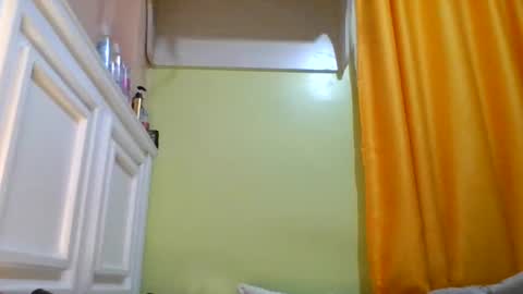 sweet52537 online show from April 2026 06:13:02 PM