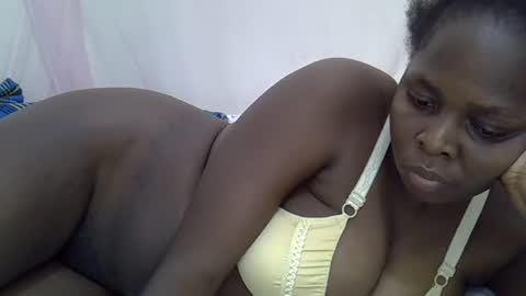 Snapshot of sweet_0012 chatting on August 2026 06:01:02 AM Cecee online show from August 2026 06:01:02 AM