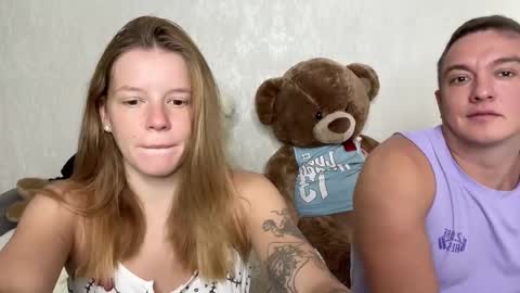 Snapshot of sweet__bunnies chatting on September 2025 07:13:02 AM Mia and Robert online show from September 2025 07:13:02 AM