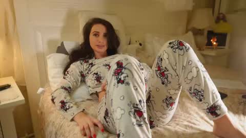 free  online show from December 2025 01:38:02 PM