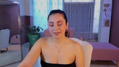 sweet_ahinara online show from November 2025 07:35:02 PM