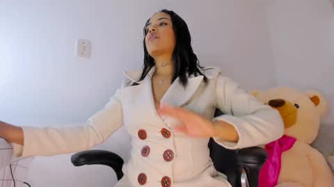 Snapshot of sweet_angel2001 chatting on December 2024 06:06:02 PM Stephanie online show from December 2024 06:06:02 PM