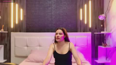 Violet  online show from February 2026 10:38:01 AM