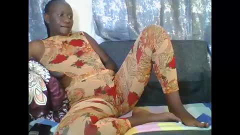 Snapshot of sweet_blackberry93 chatting on December 2025 06:29:02 AM bella online show from December 2025 06:29:02 AM