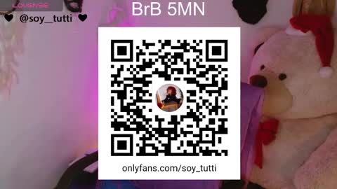 Snapshot of sweet_bluee chatting on January 2025 01:59:02 AM Tutti  online show from January 2025 01:59:02 AM