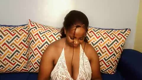 sweet_dollo online show from October 2025 07:09:02 AM