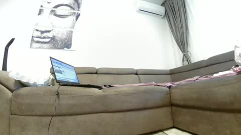 Snapshot of sweet_ella chatting on March 2025 10:13:02 AM online show from March 2025 10:13:02 AM