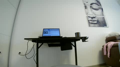 Snapshot of sweet_ella chatting on March 2025 09:06:02 AM online show from March 2025 09:06:02 AM