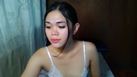 Snapshot of sweet_fantazies chatting on February 2026 04:10:02 AM LIRA AND RIO online show from February 2026 04:10:02 AM