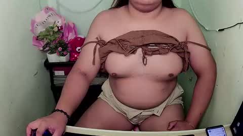 sweet_frex123 online show from October 2025 03:53:01 PM