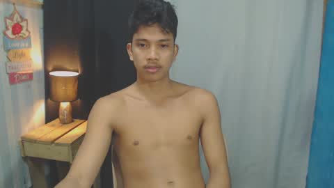 Snapshot of sweet_guyxx chatting on January 2025 12:16:01 PM sweet_guyxx online show from January 2025 12:16:01 PM