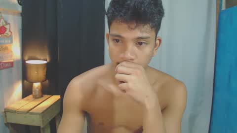 Snapshot of sweet_guyxx chatting on January 2025 03:46:01 PM sweet_guyxx online show from January 2025 03:46:01 PM