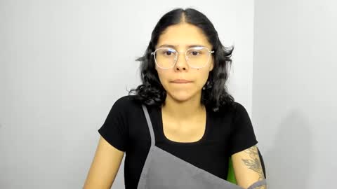 Hanna online show from January 2025 10:57:01 PM