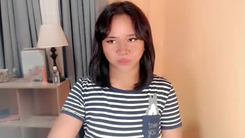 Snapshot of sweet_hoelly chatting on September 2025 09:09:02 PM Slutty Shannel online show from September 2025 09:09:02 PM
