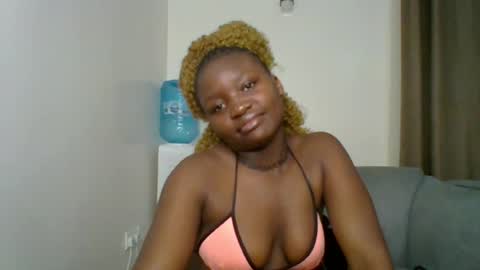 Snapshot of sweet_jenica chatting on June 2026 04:55:01 AM ESTHER NEEMA online show from June 2026 04:55:01 AM