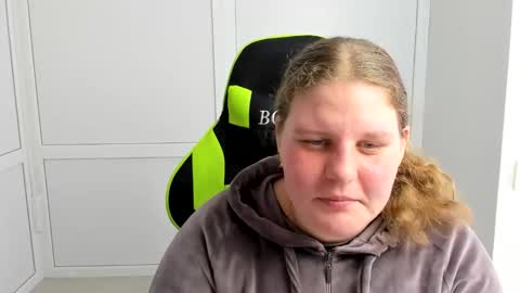 Karla online show from April 2026 09:46:01 AM